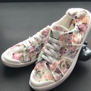 Blowfish Walking shoes